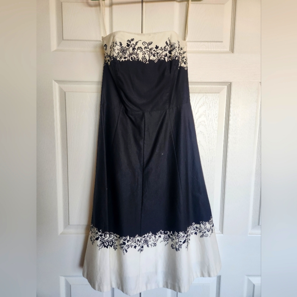 Strapless dress